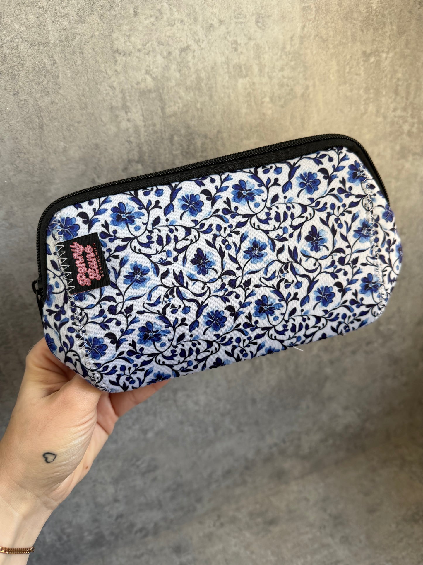 Zip Pouch, Travel Bag, New in PLS neoprene makeup bags