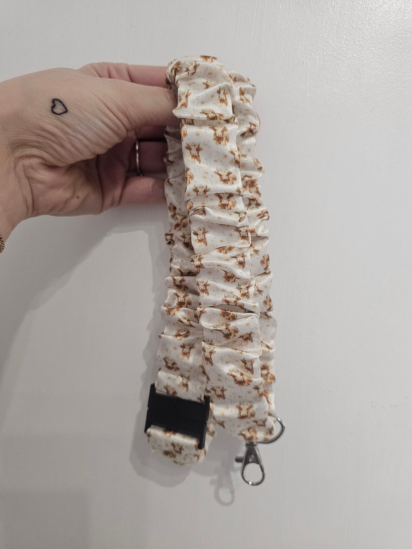 Cream Highland Cows Scrunchie Lanyard
