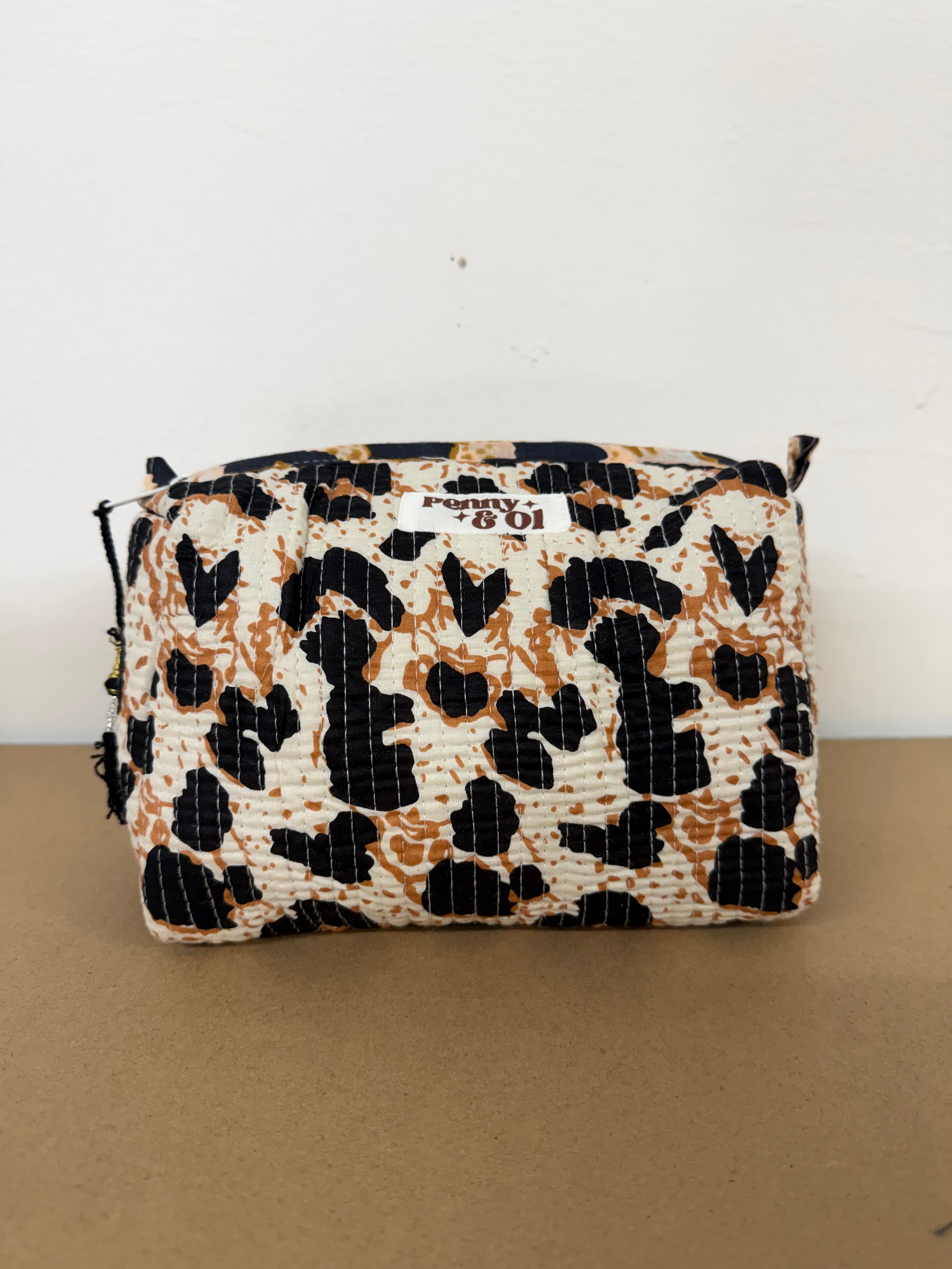 Leopard Print Waterproof Pouches, Zip Pouches