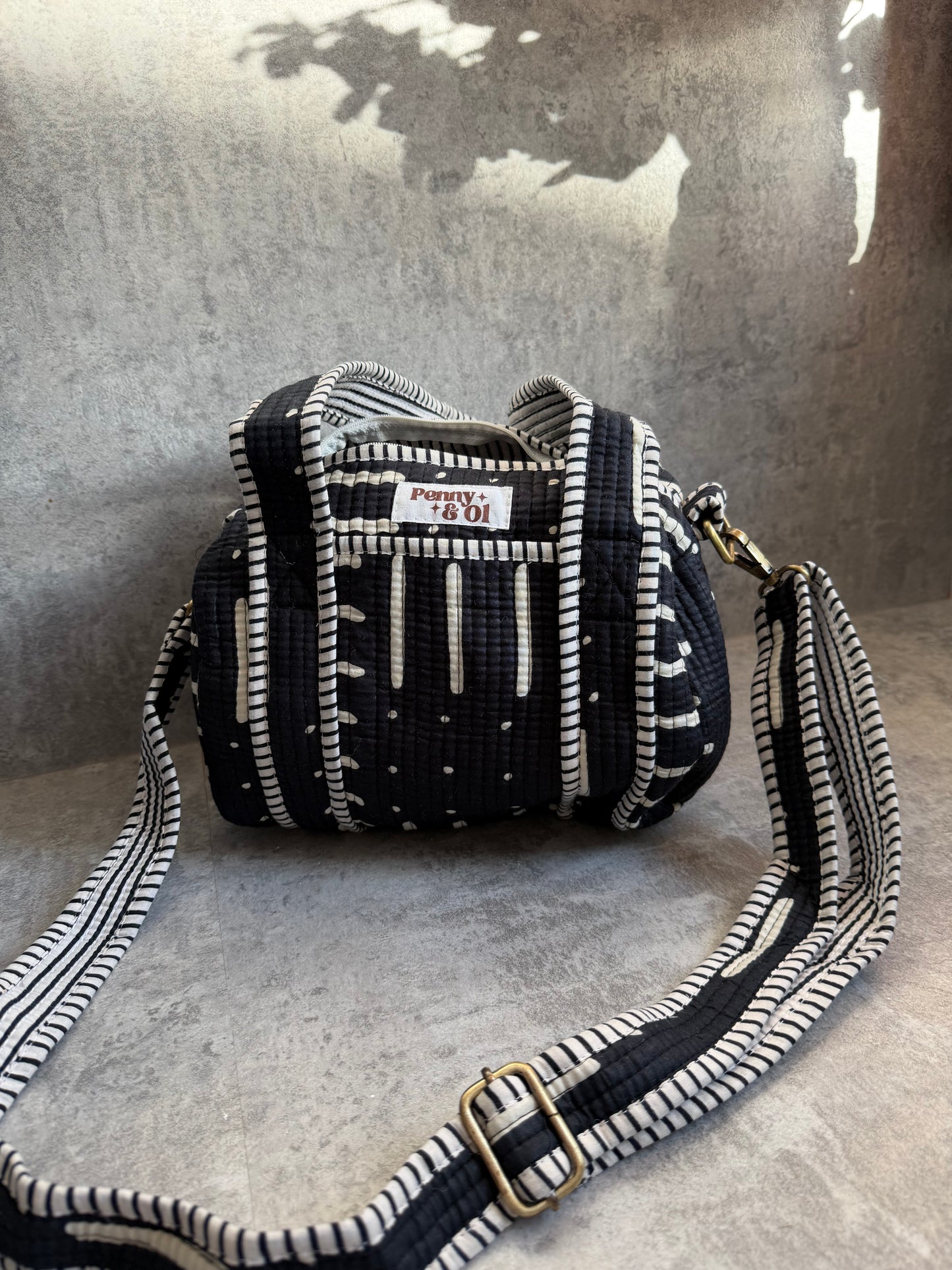 Monochrome collection, tote bags. Cotton tote bags all sizes