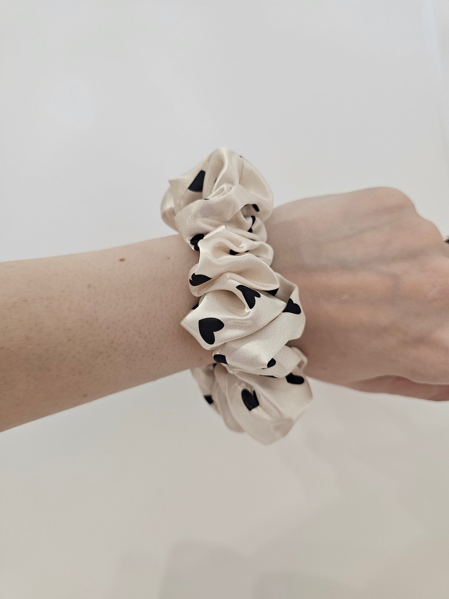 MIDI hair scrunchies