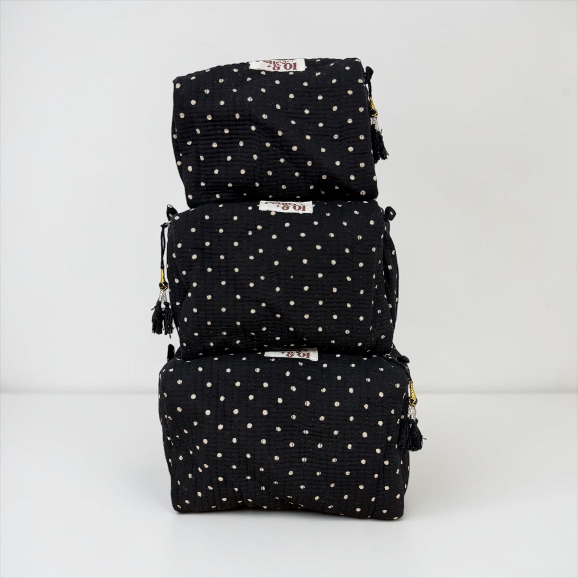 Black Polka Dot Waterproof Pouches, Zip Pouches
