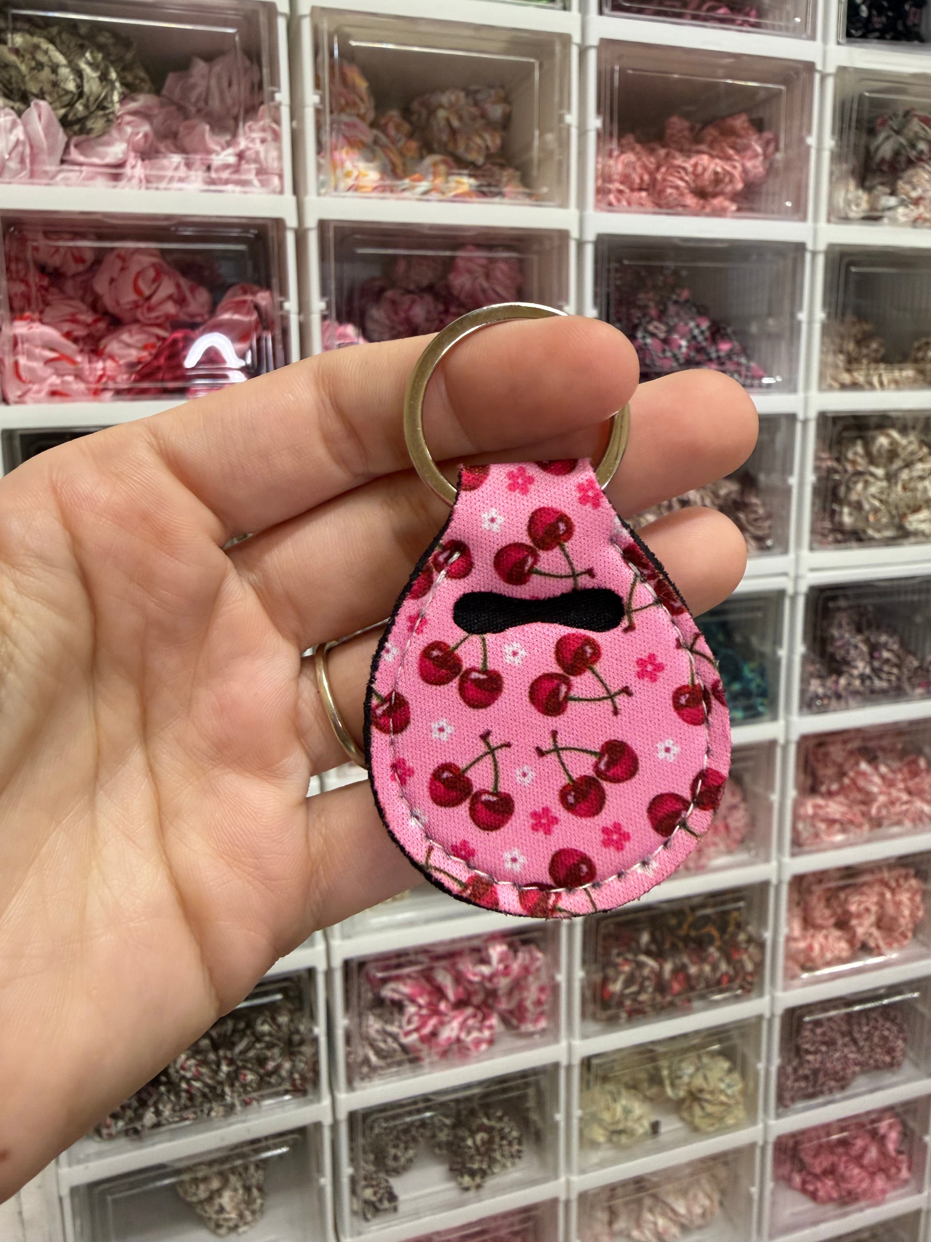 Trolley Coin Holder Keyring - Neoprene holder for £1 coin. Coin NOT included.