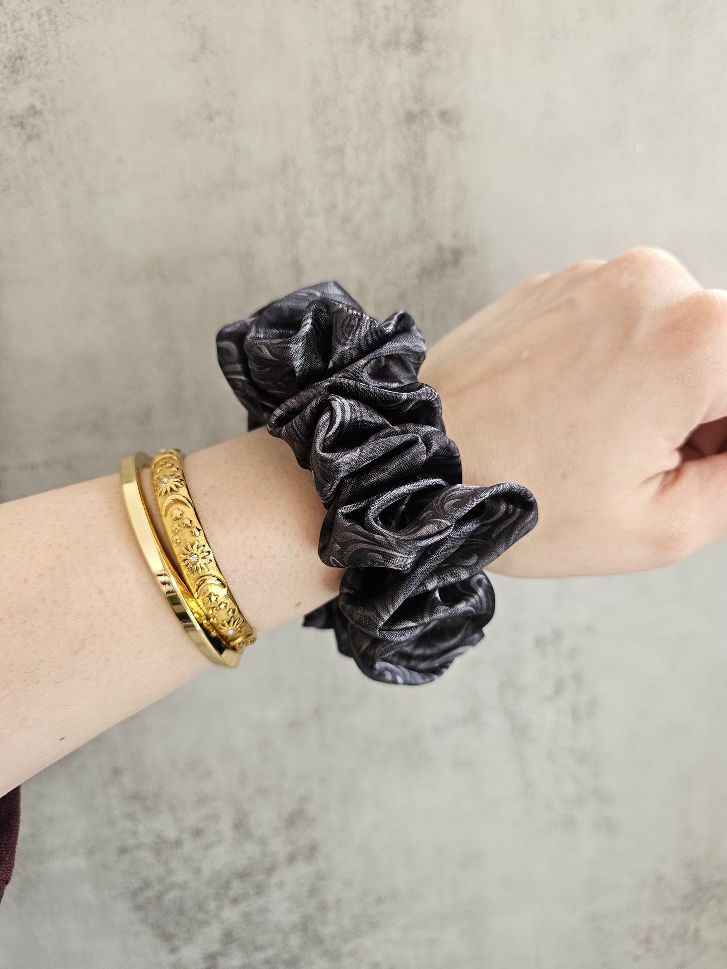 MIDI hair scrunchies