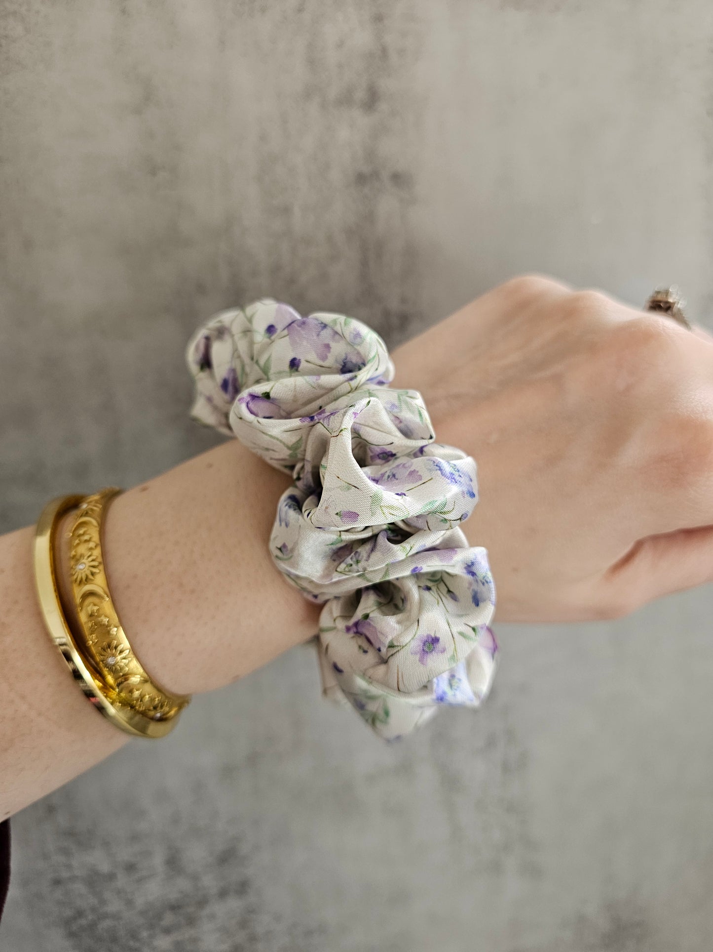 MIDI hair scrunchies