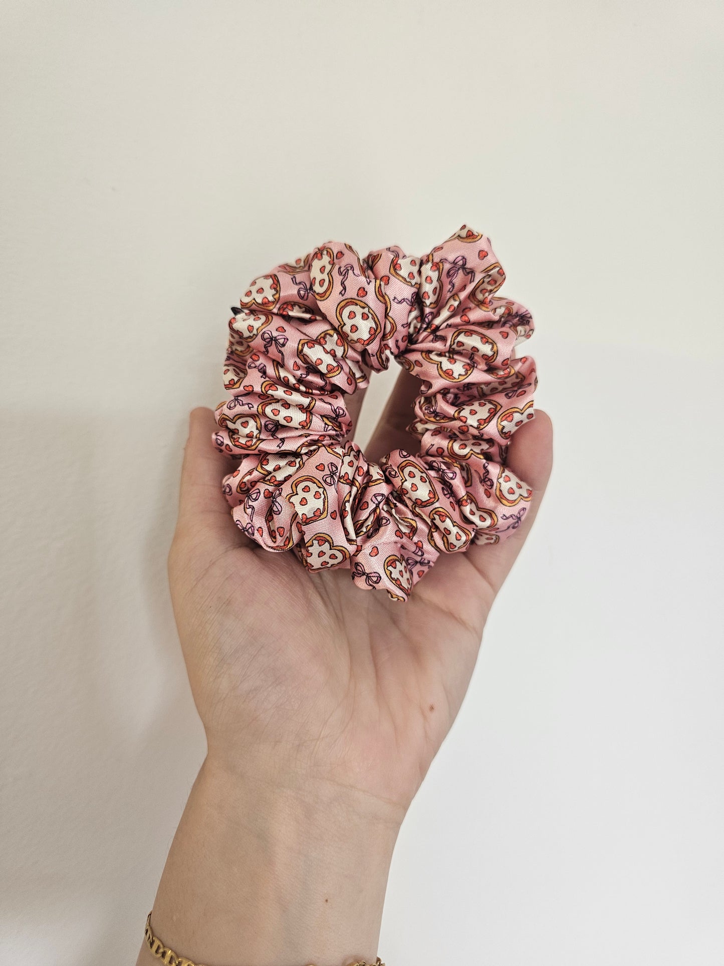 Pizza my heart Midi scrunchie