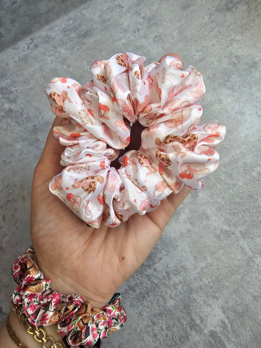 Saddle Up Midi Scrunchie
