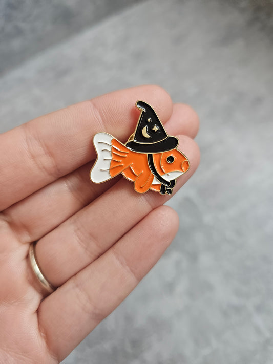 Wizard gold fish Pin Badge