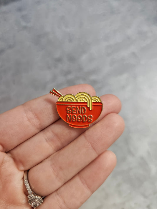 Send nooodles Pin Badge