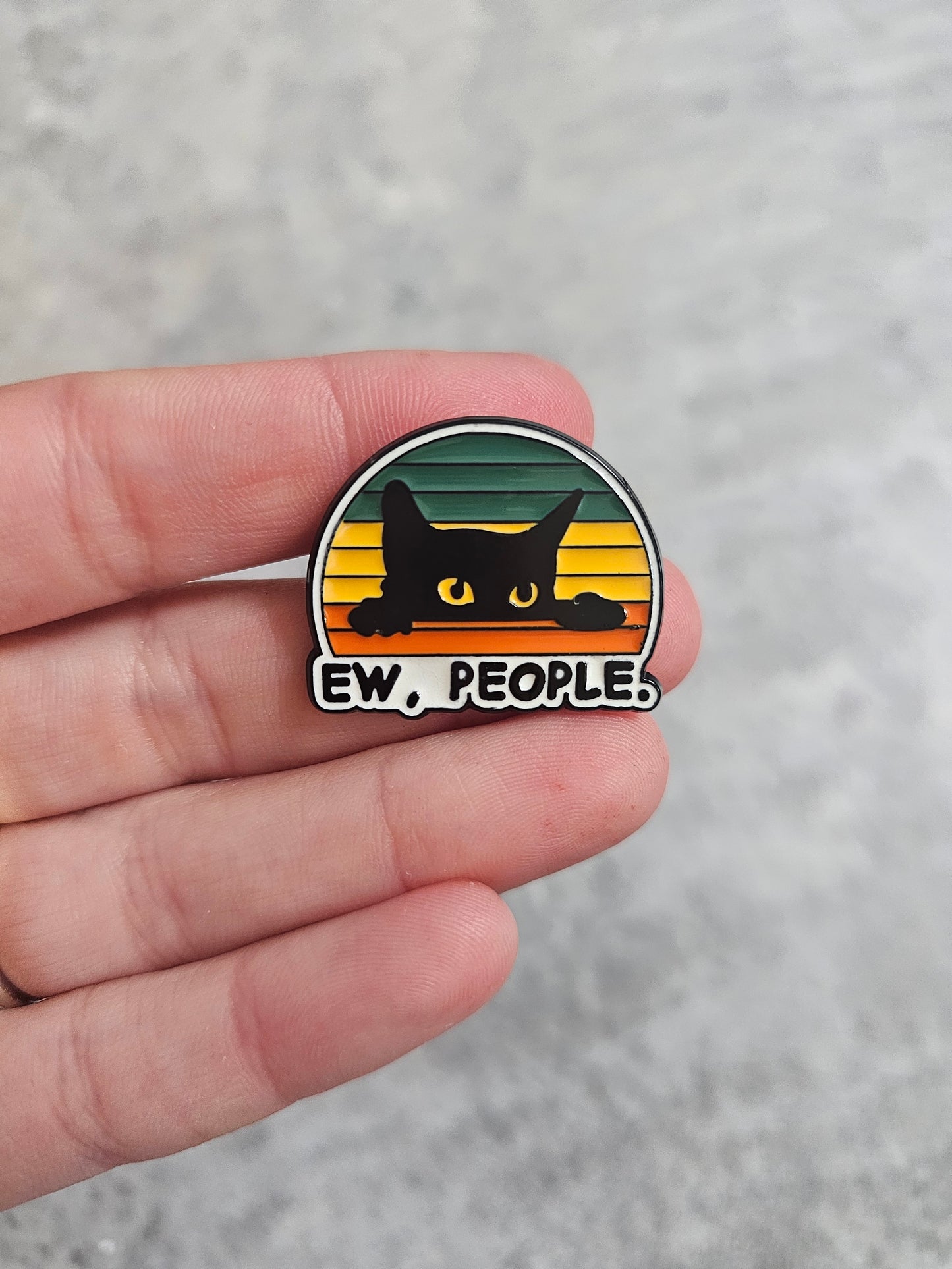 EW, People Pin Badge