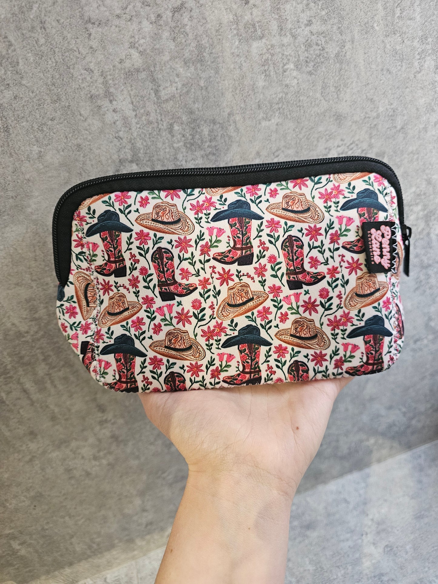 Zip Pouch, Travel Bag, New in PLS neoprene makeup bags