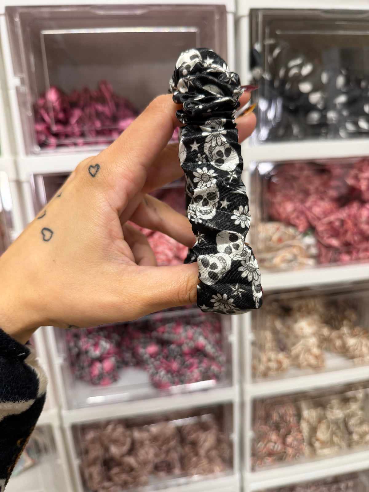 Skulls Scrunchie Keyring