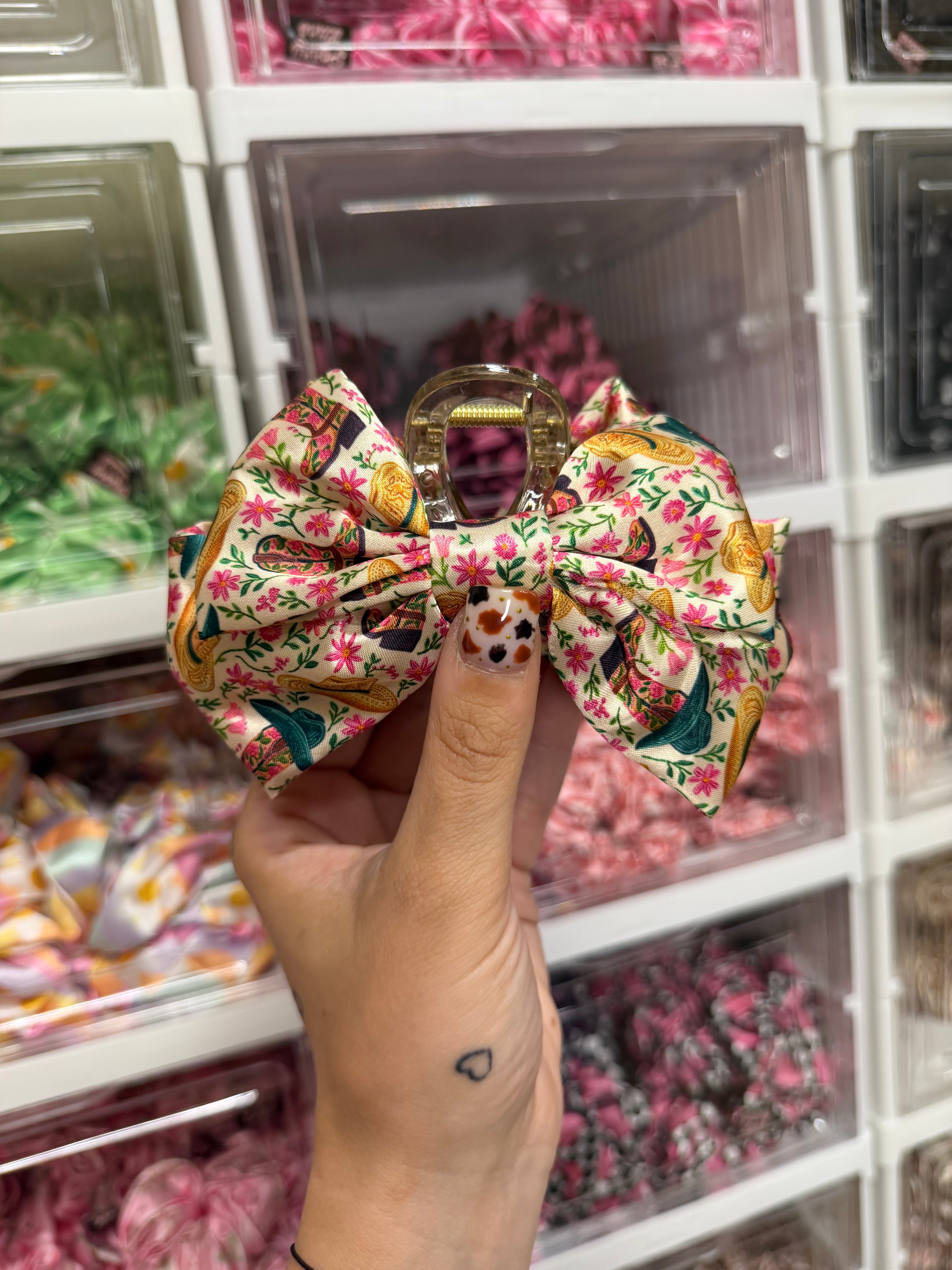 The Western Edit- Accessory Edition 🤠