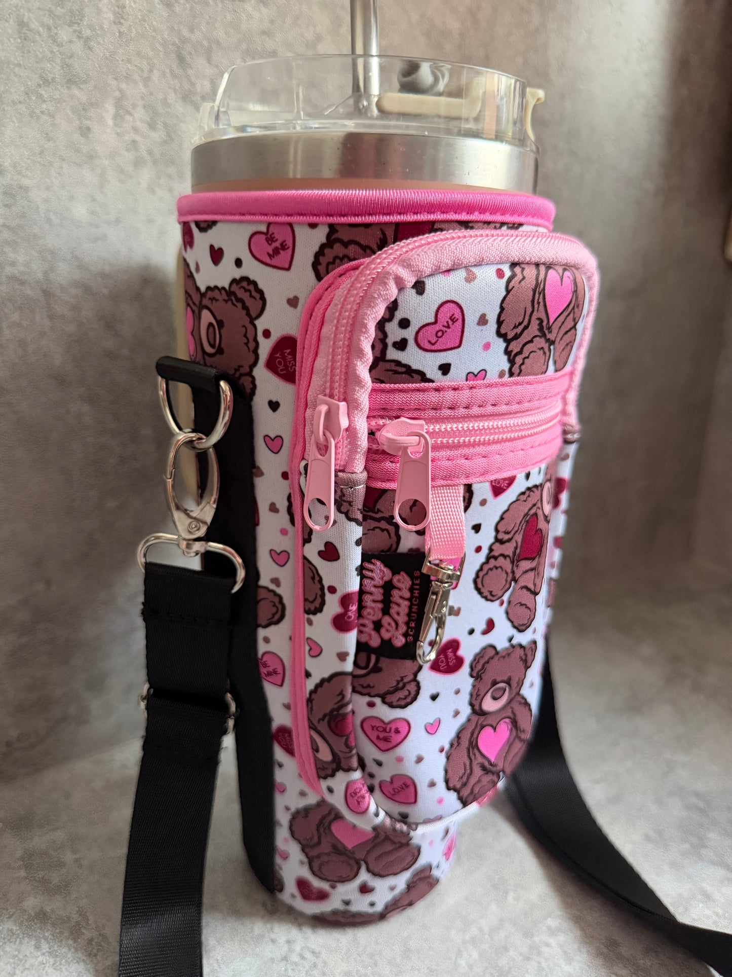 Tumbler cover & carry pouch. Neoprene case and strap for 40oz tumbler. TUMBLER NOT INCLUDED.