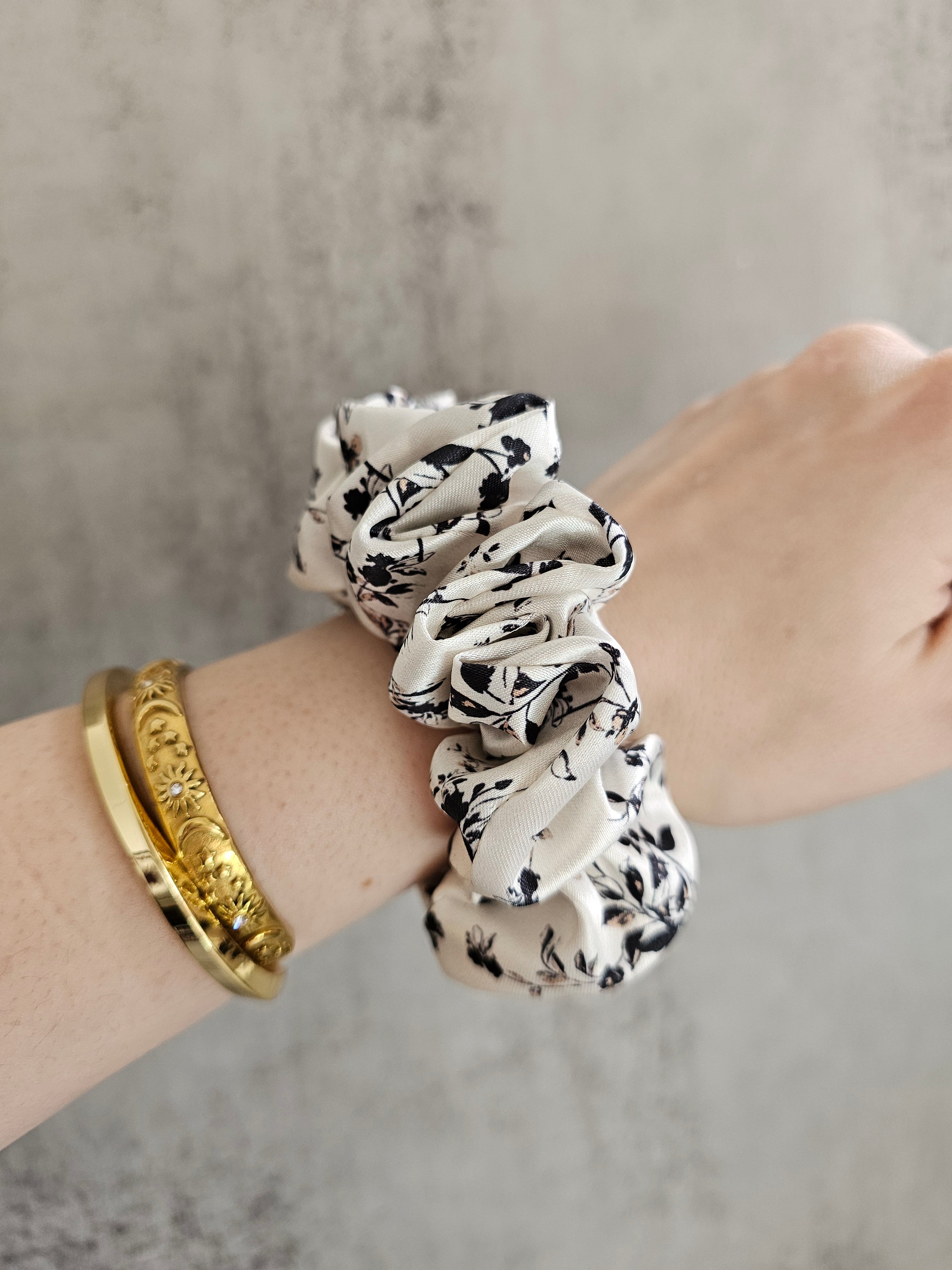MIDI hair scrunchies
