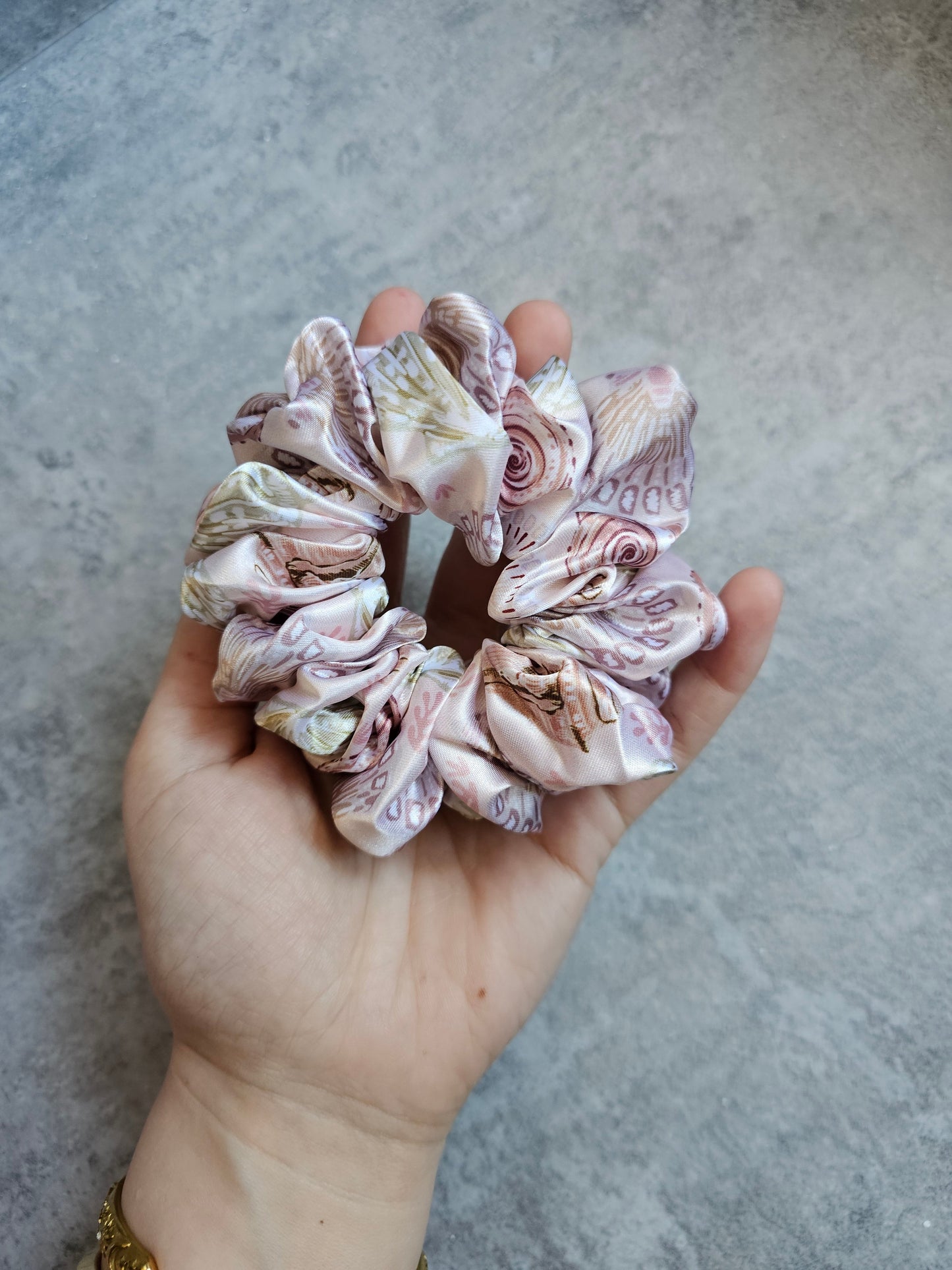 MIDI hair scrunchies