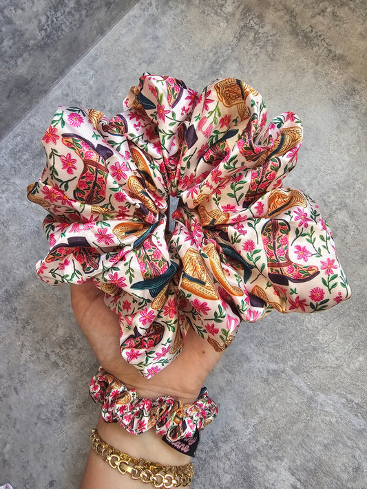 Country Queen XL Satin Hair Scrunchie