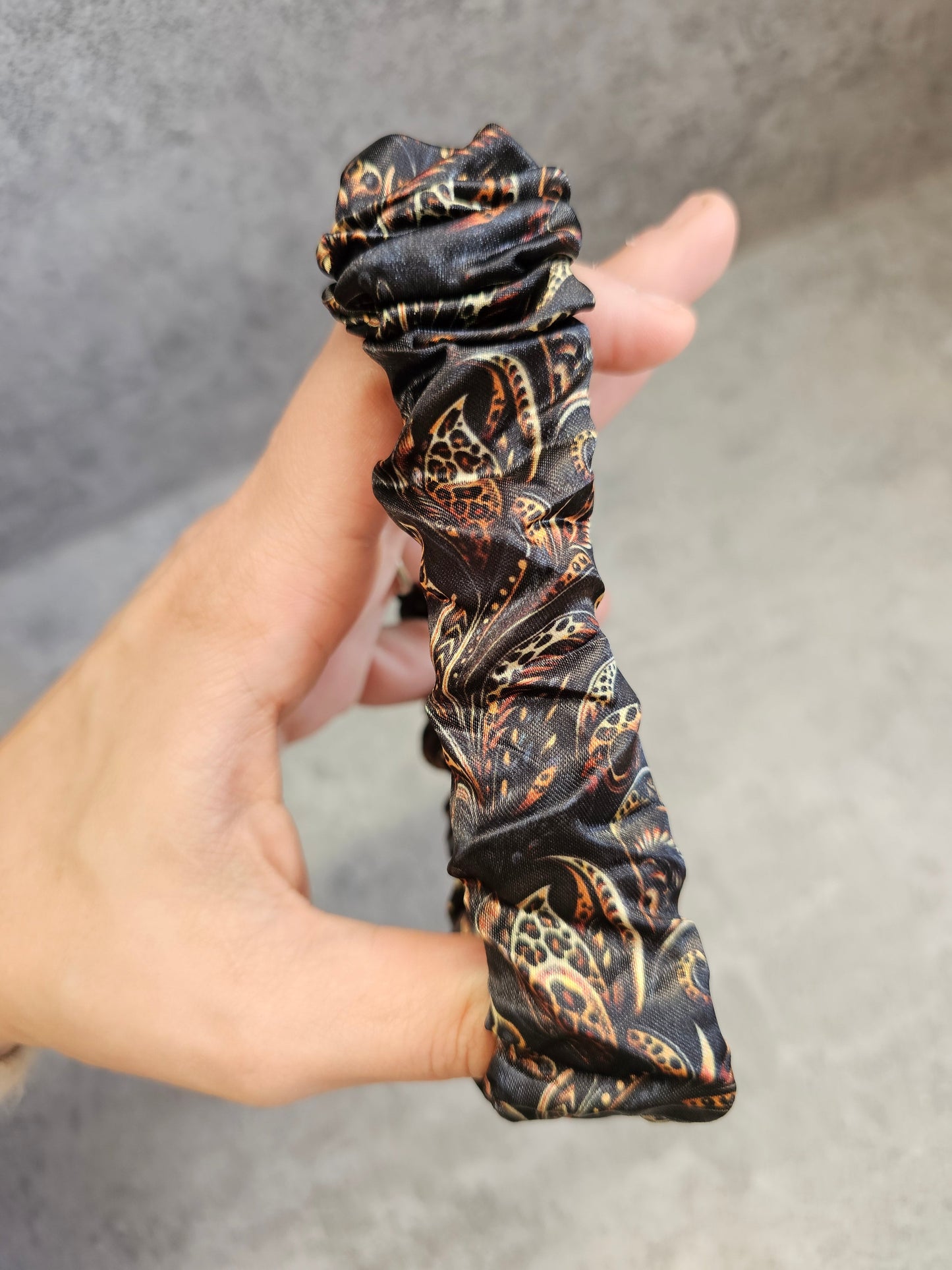 Feline Luxe Scrunchie Keyring