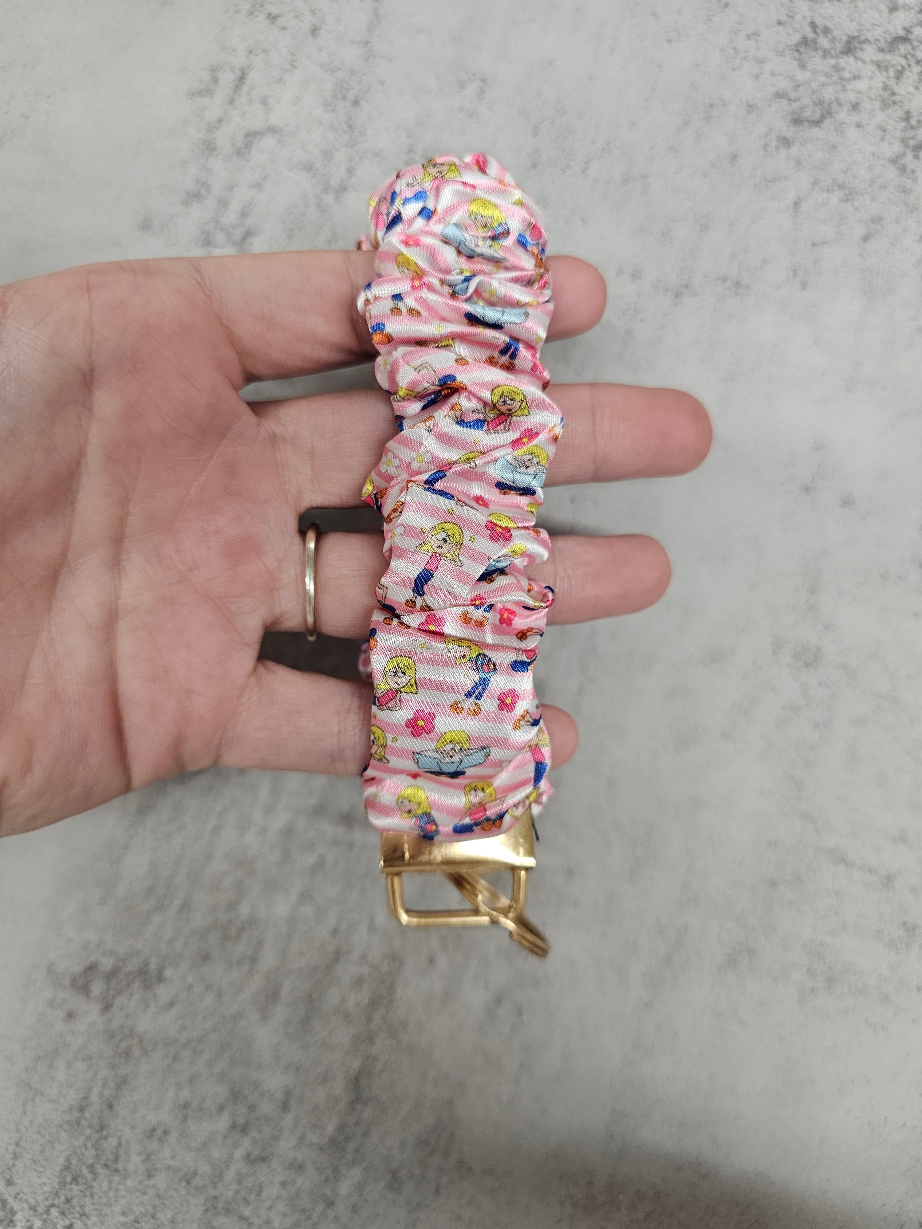 Lizzie M Scrunchie Keyring
