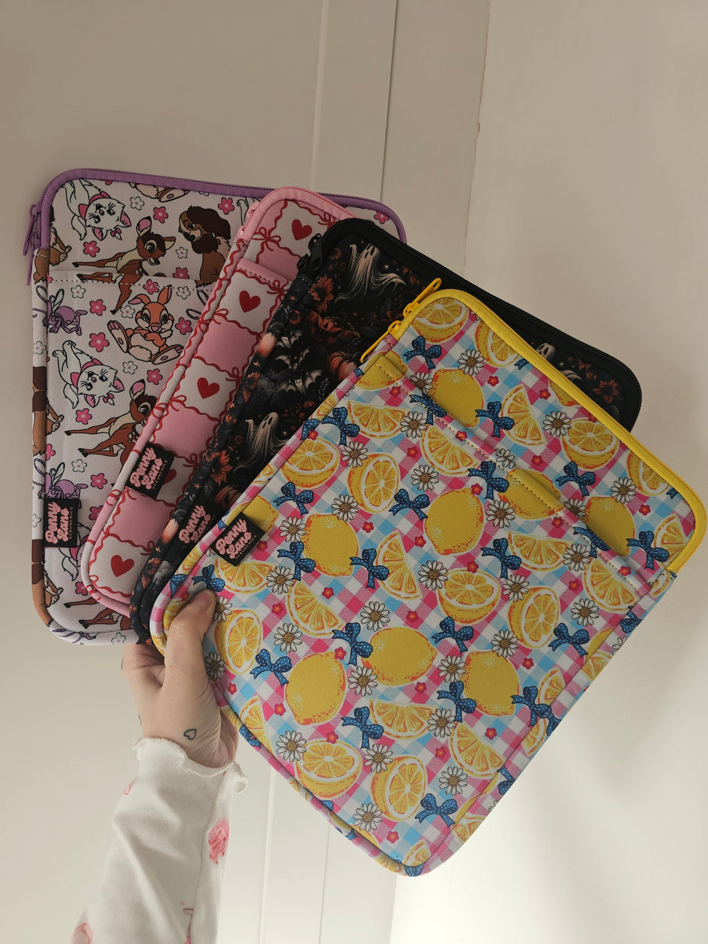 Ipad case, protective neoprene ipad sleeve with zip and pocket.