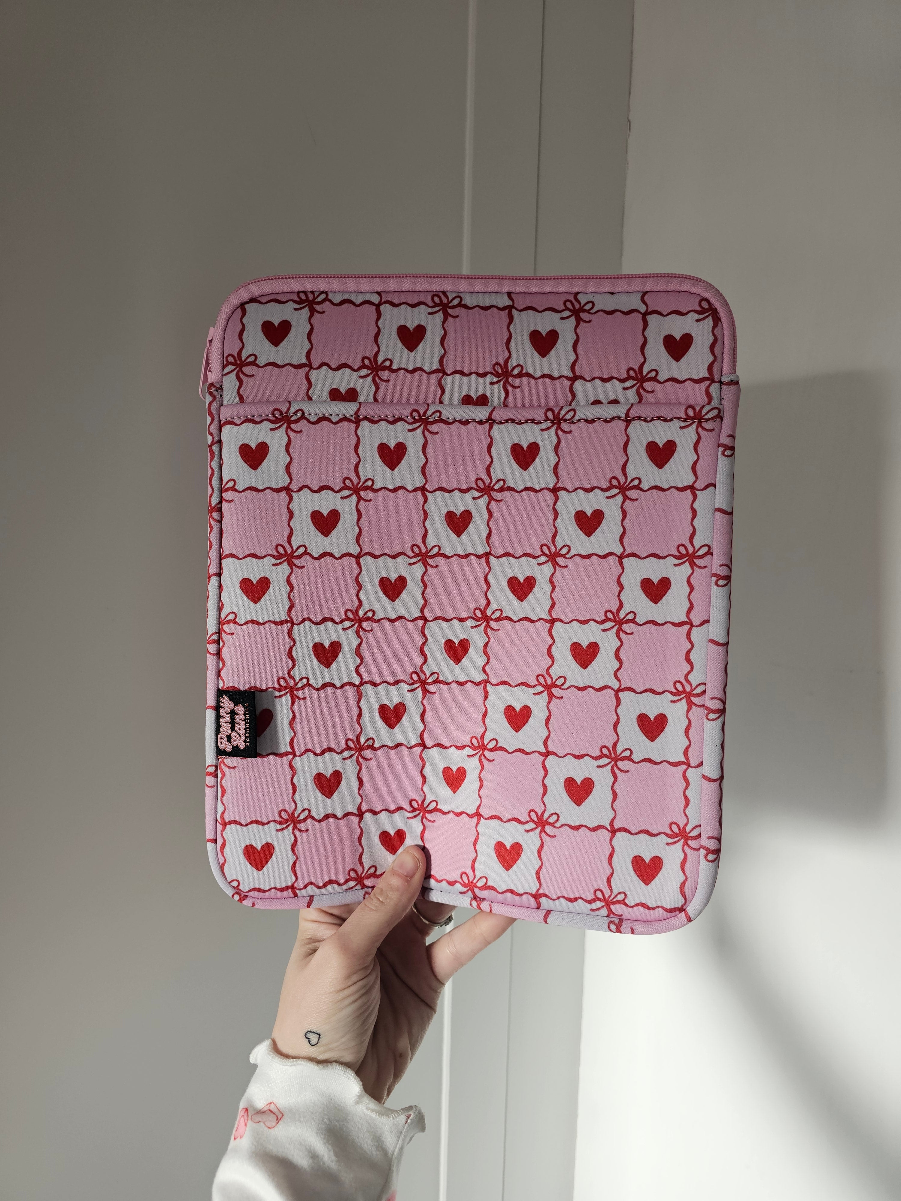Ipad case, protective neoprene ipad sleeve with zip and pocket.
