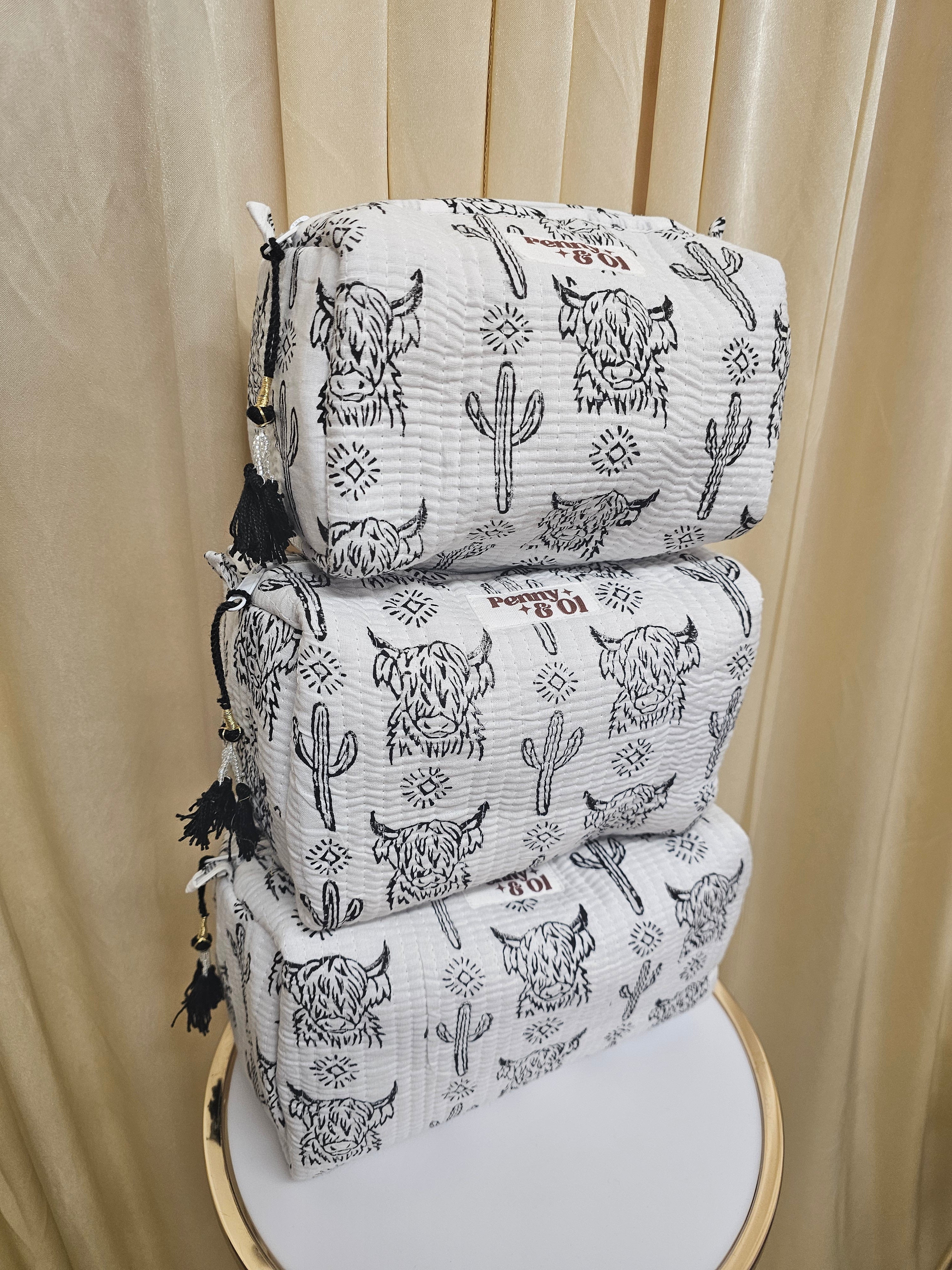 Highland Cow Waterproof Pouches, Zip Pouch, Travel, Makeup bag