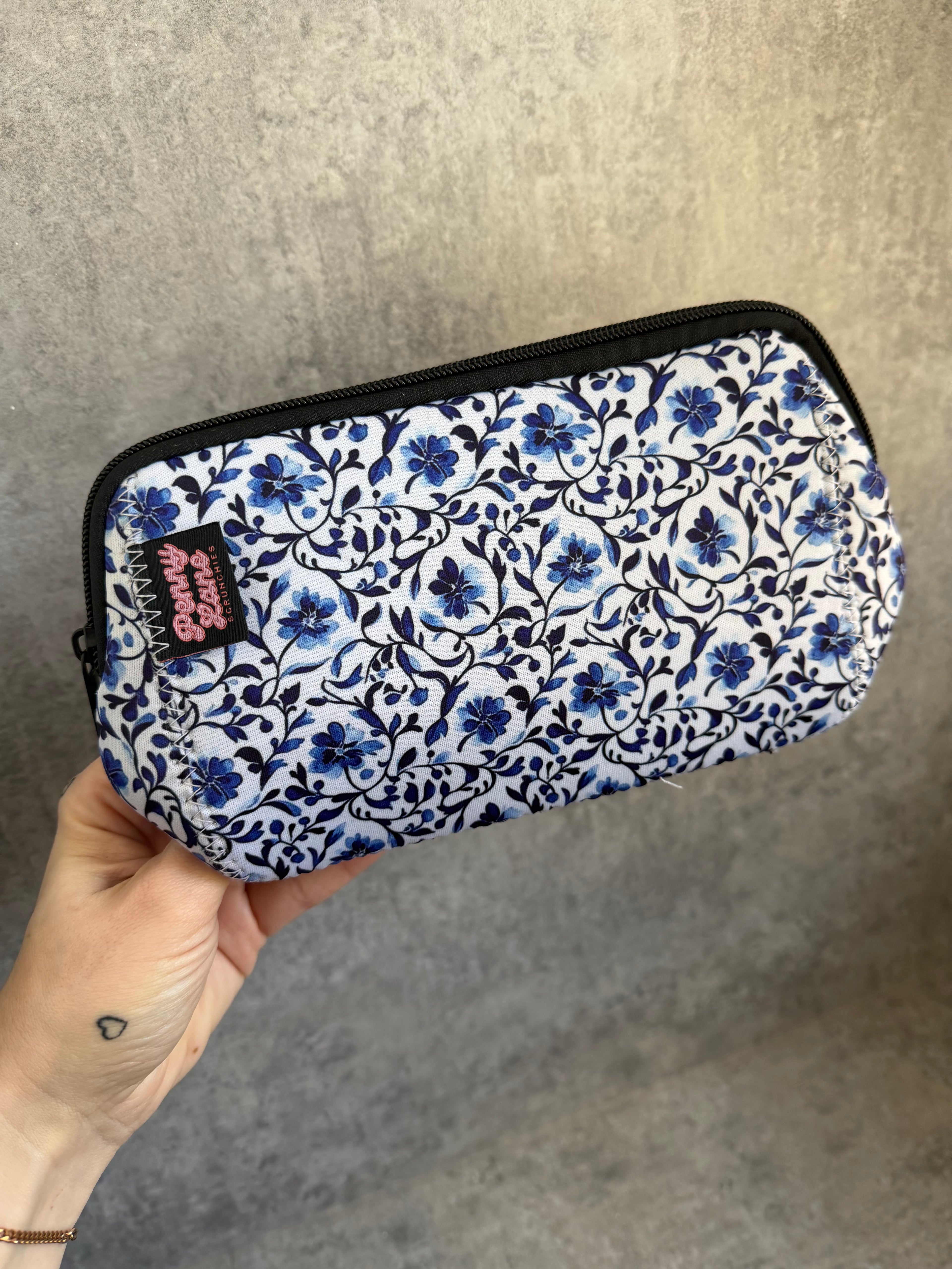 Zip Pouch, Travel Bag, New in PLS neoprene makeup bags
