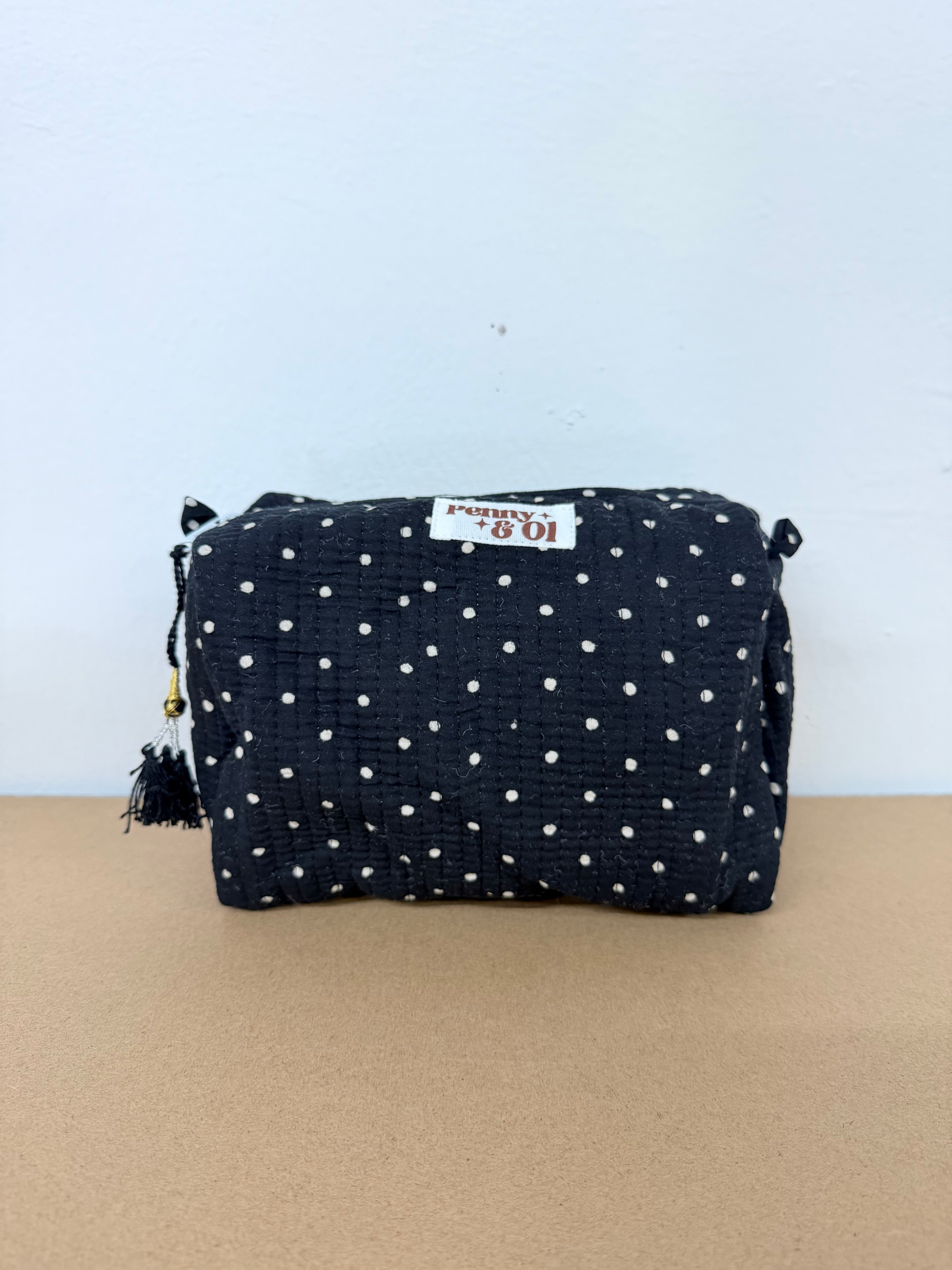 Black Polka Dot Waterproof Pouches, Zip Pouches