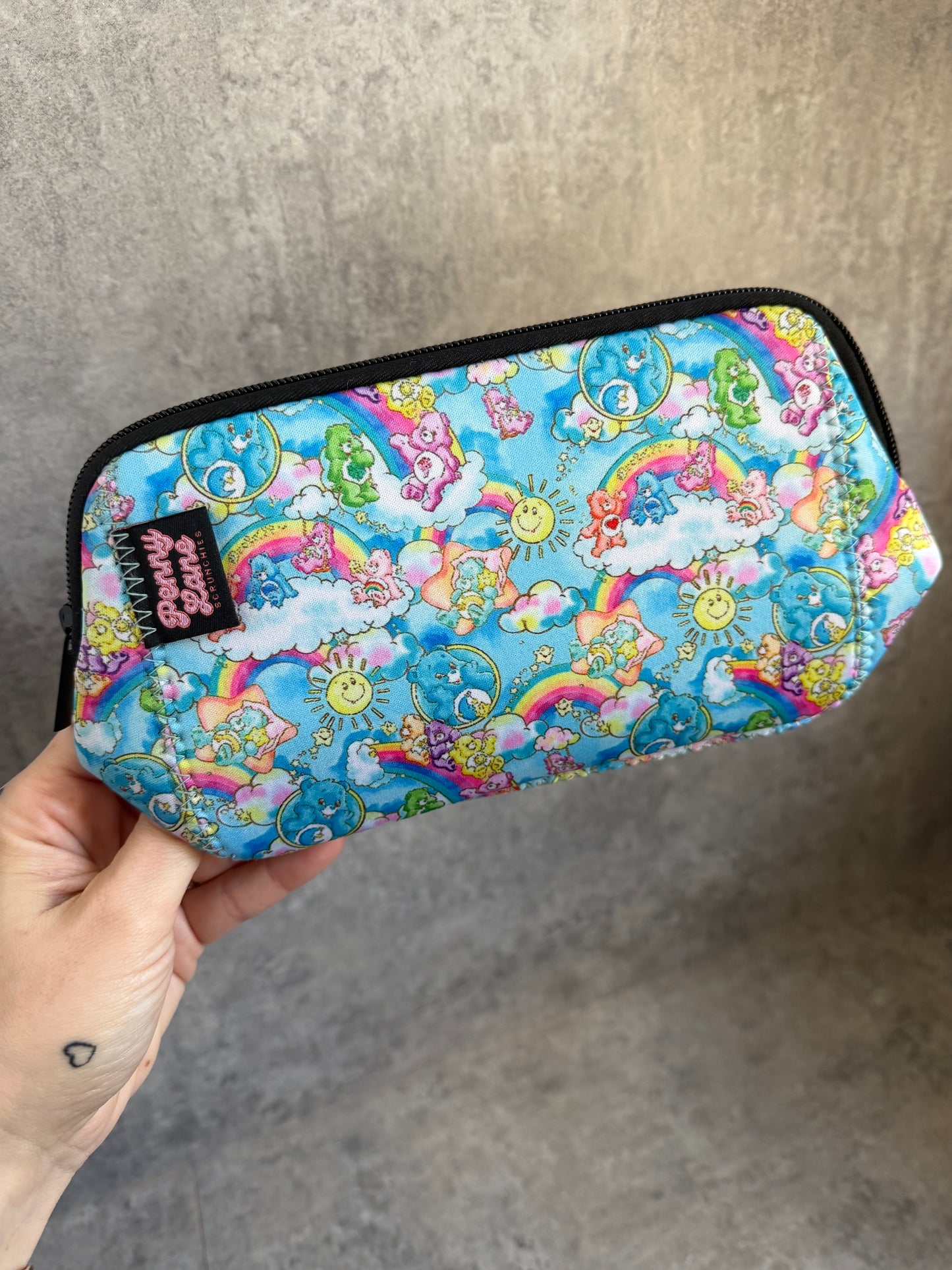 Zip Pouch, Travel Bag, New in PLS neoprene makeup bags