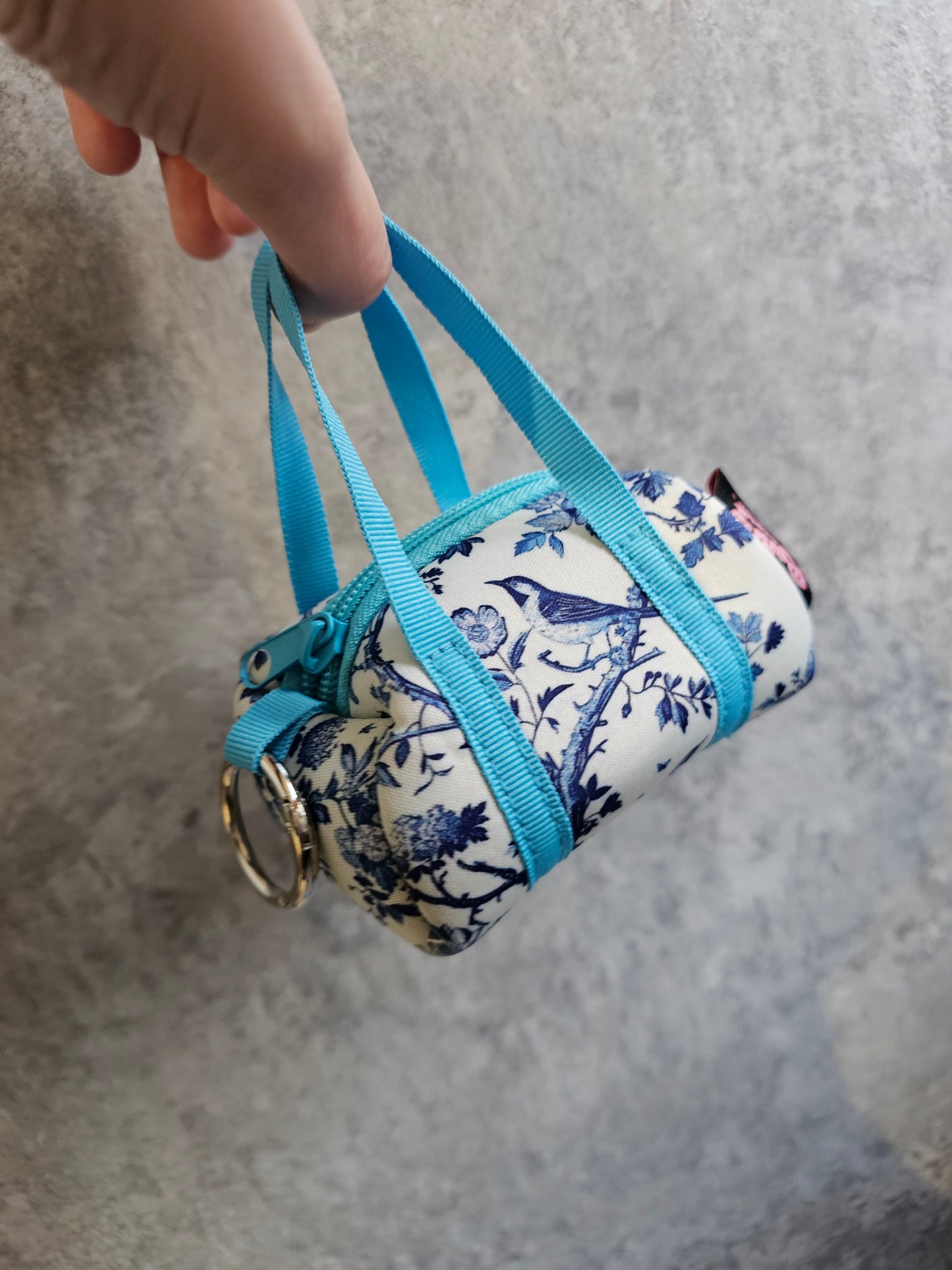 Mini duffle bag keyring, New in PLS neoprene purse