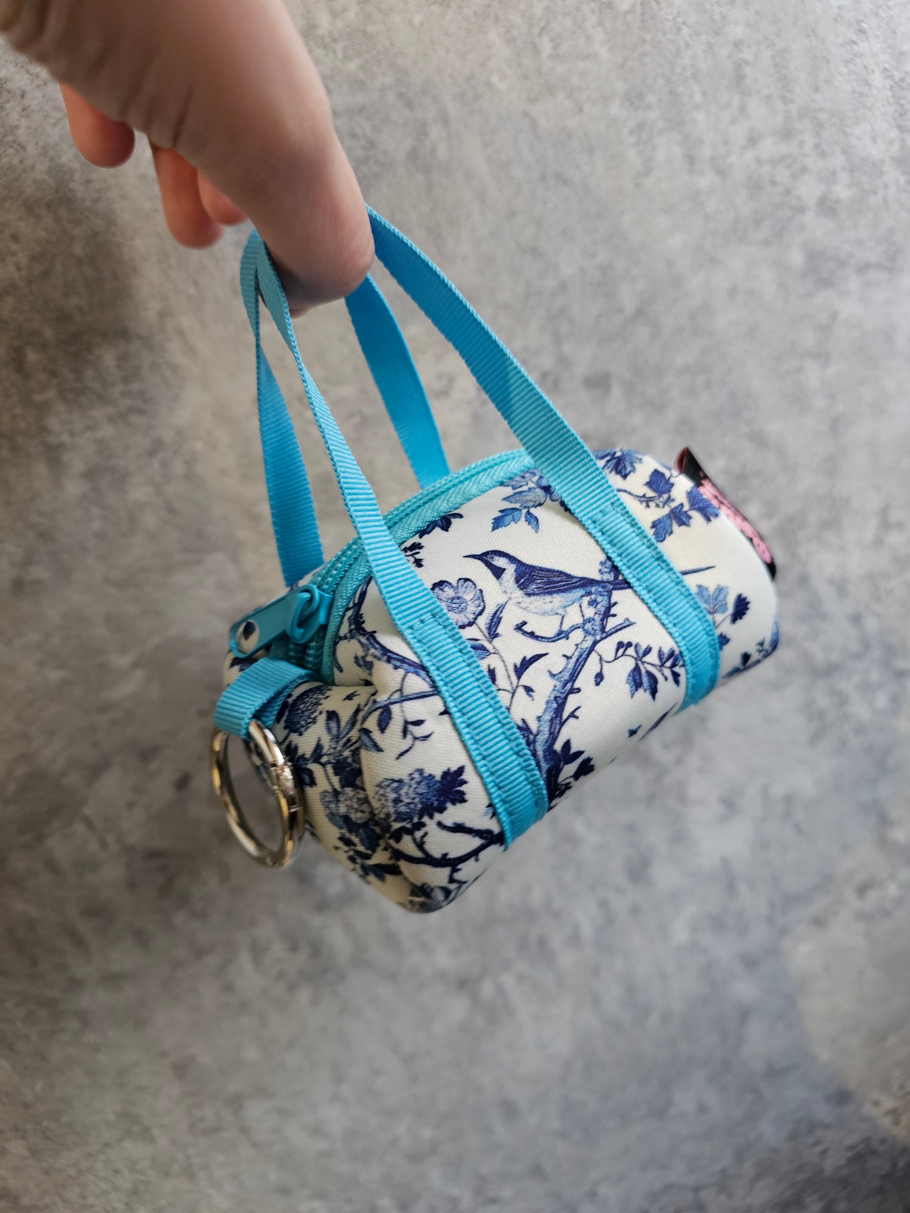 Mini duffle bag keyring, New in PLS neoprene purse