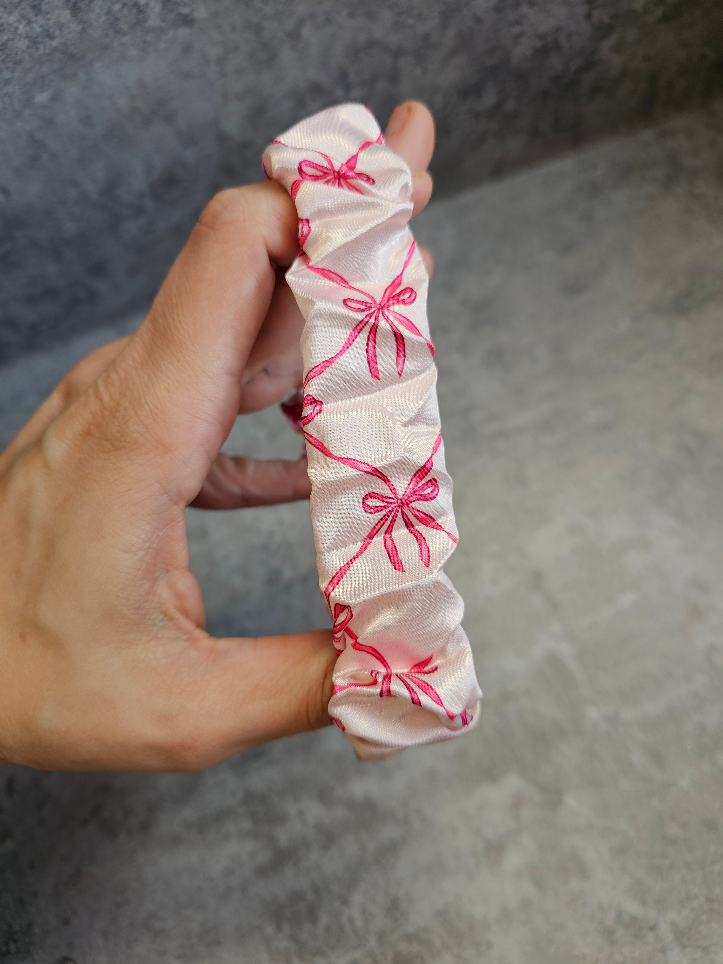 Pink Bows Scrunchie Keyring