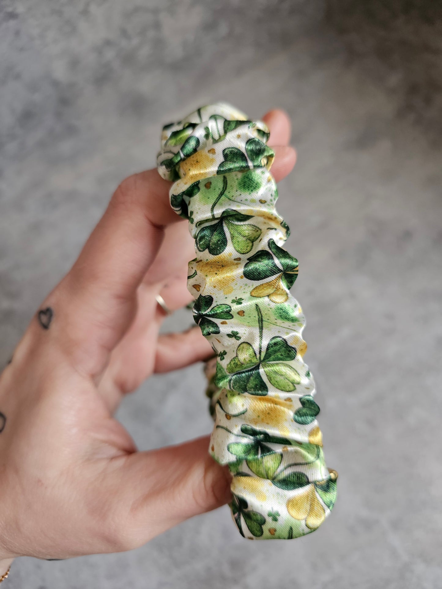 Lucky Clover Scrunchie Keyring