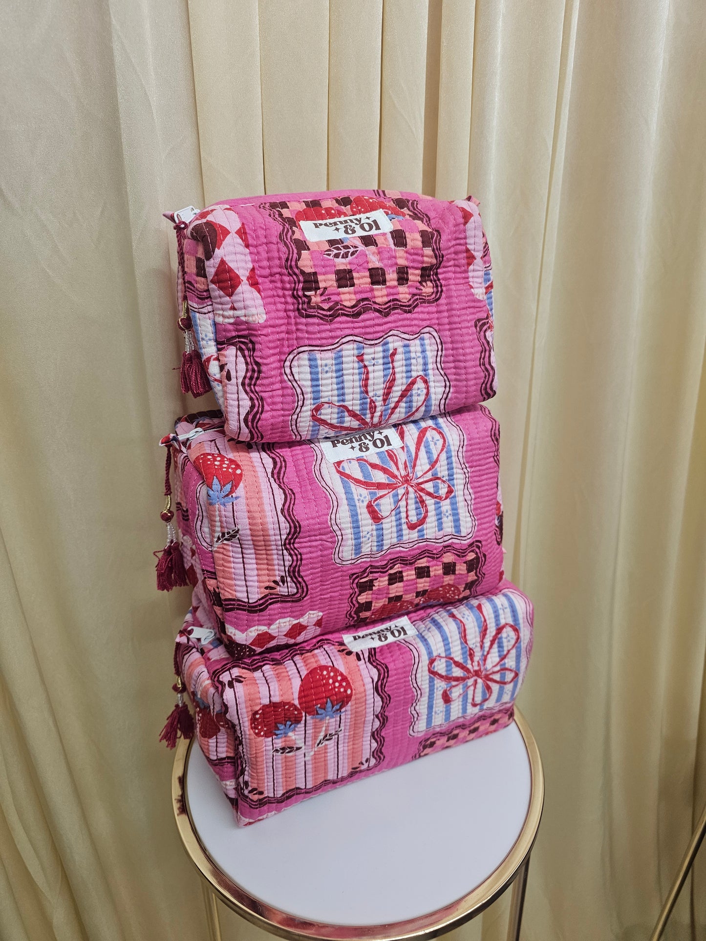 Berries & Bows Collection tote bags. Cotton tote bags all sizes.