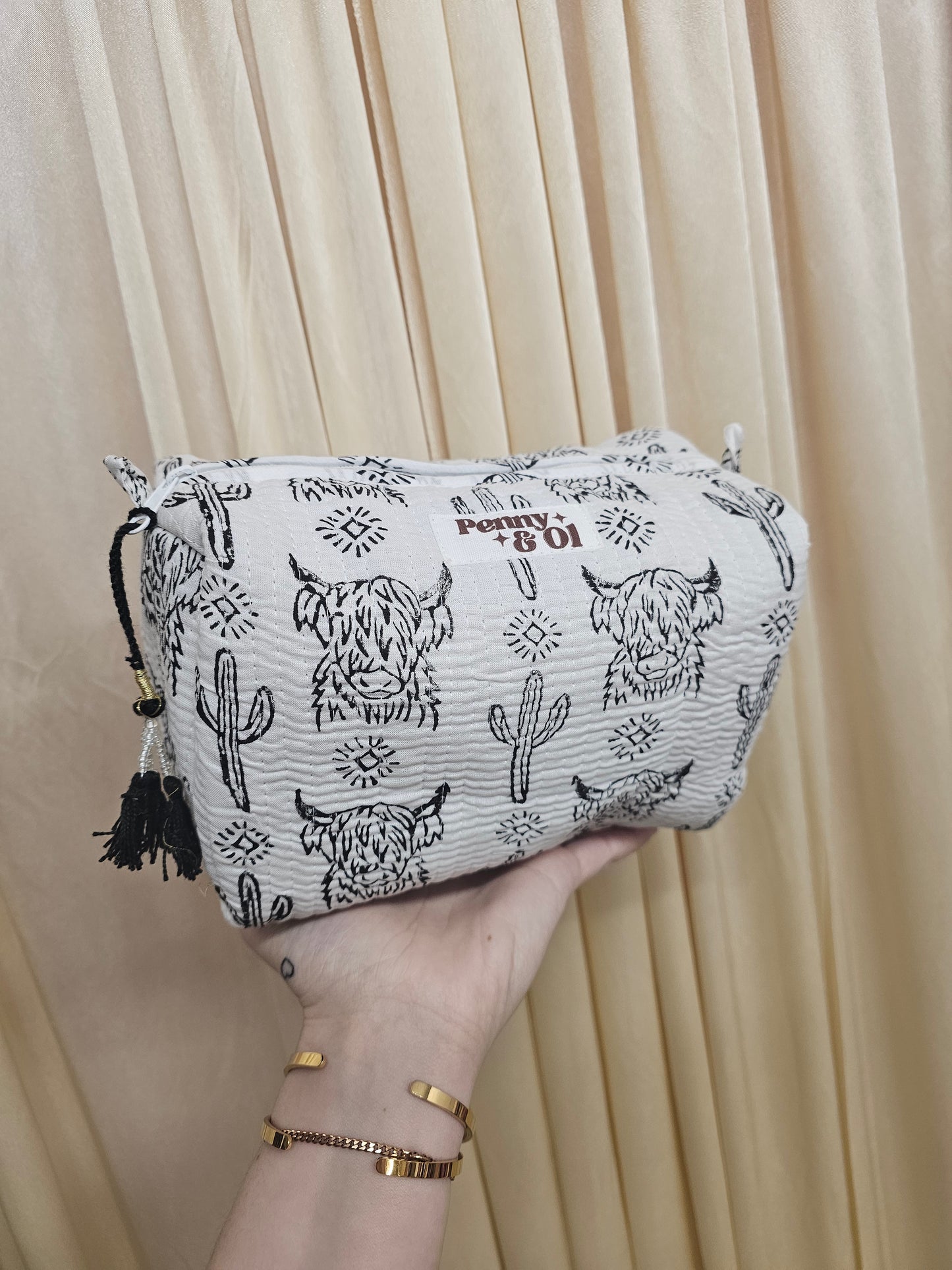 Highland Cow Collection tote bags. Cotton tote bags all sizes.