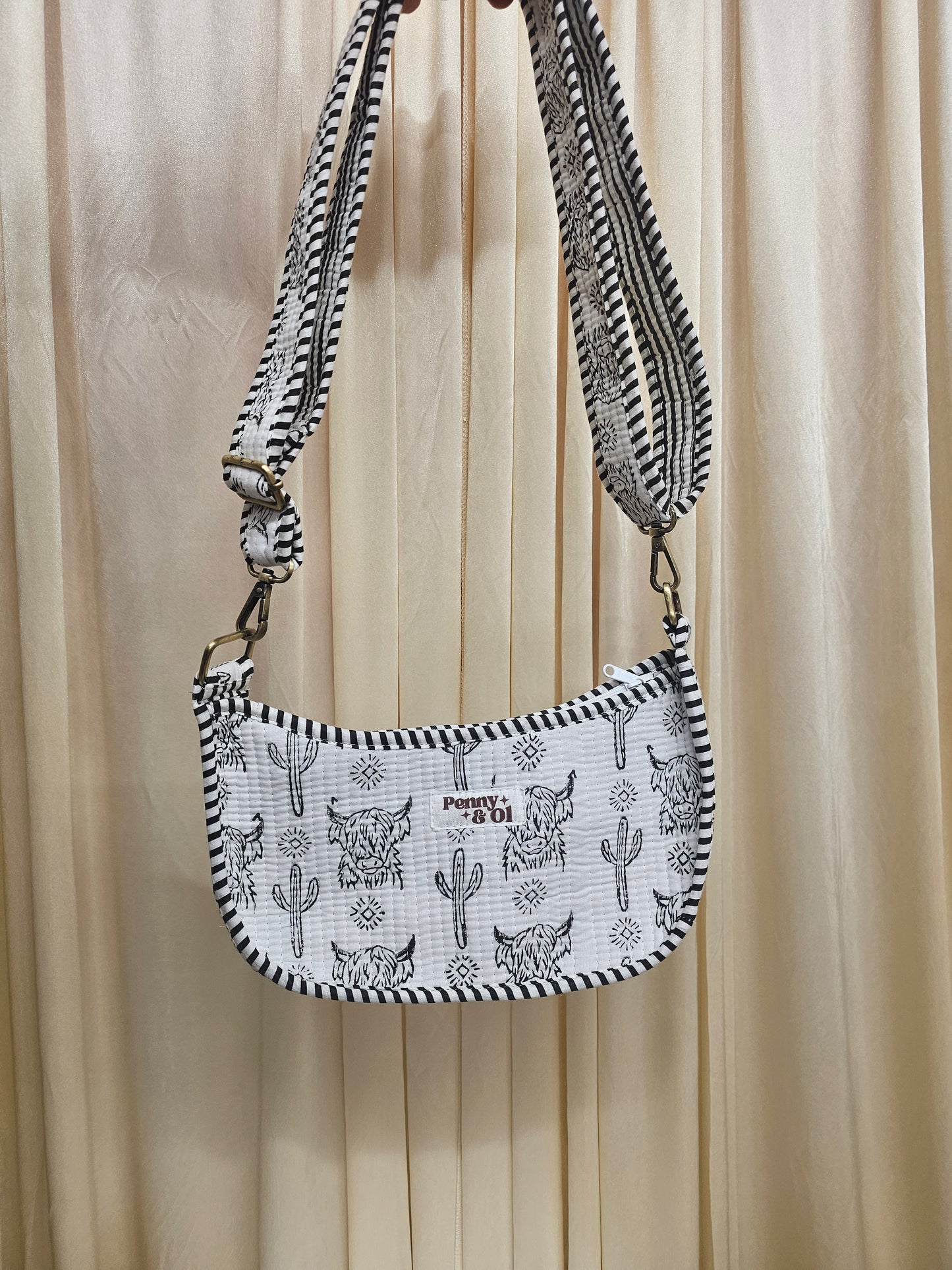 Highland Cow Collection tote bags. Cotton tote bags all sizes.