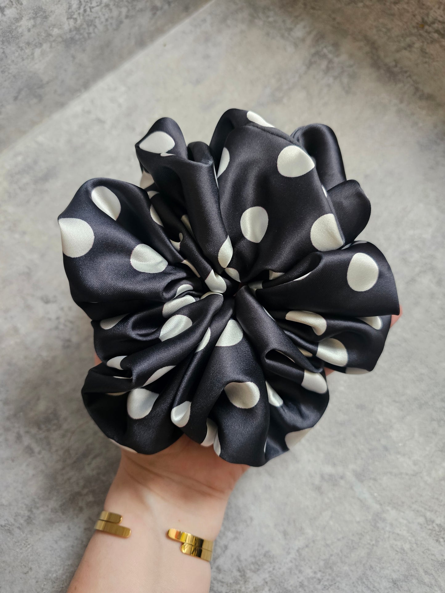 Black Polkda Dots XL, Luxury Satin Hair Scrunchie