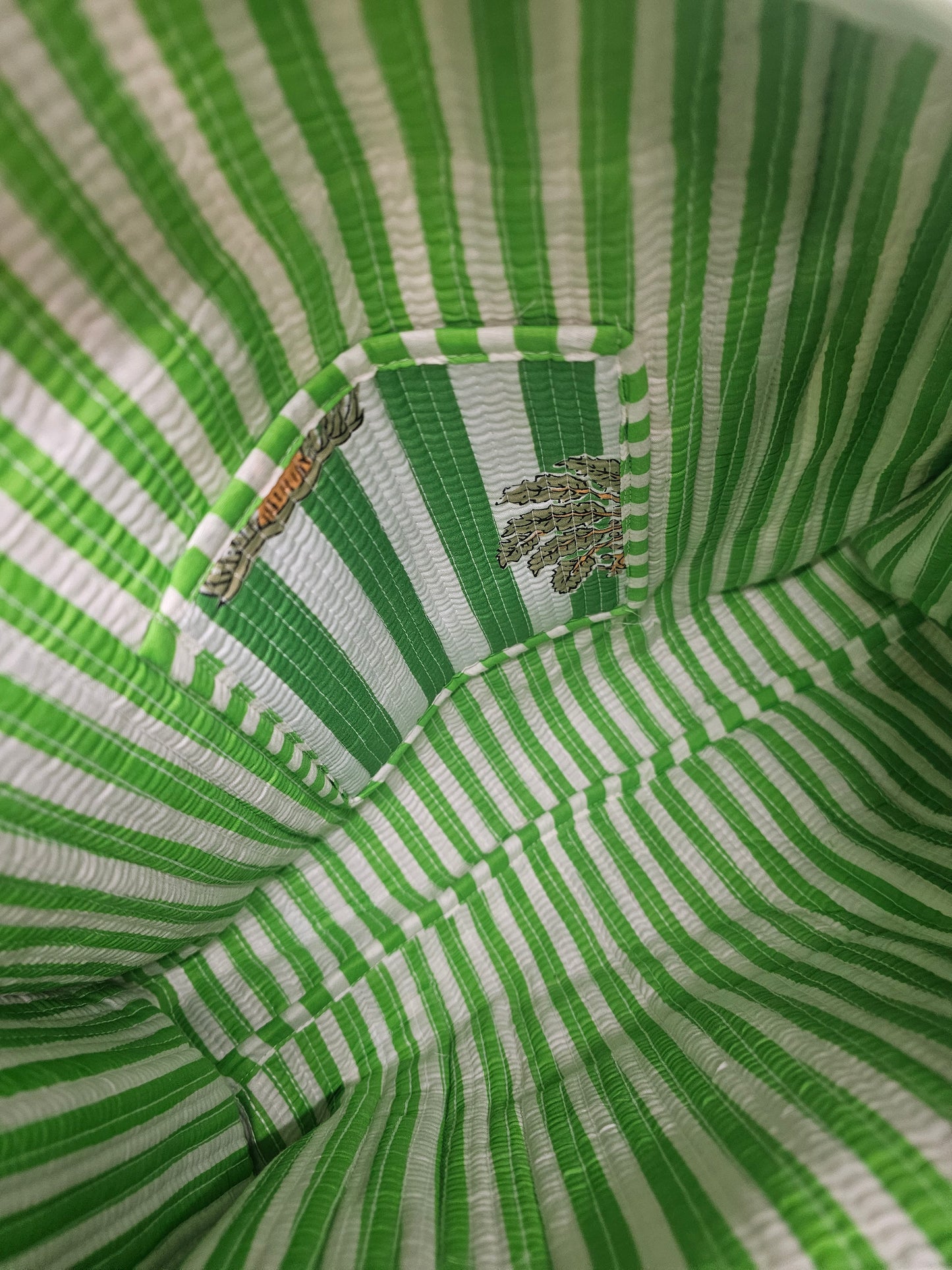 Green Striped palm tree travel tote bags.